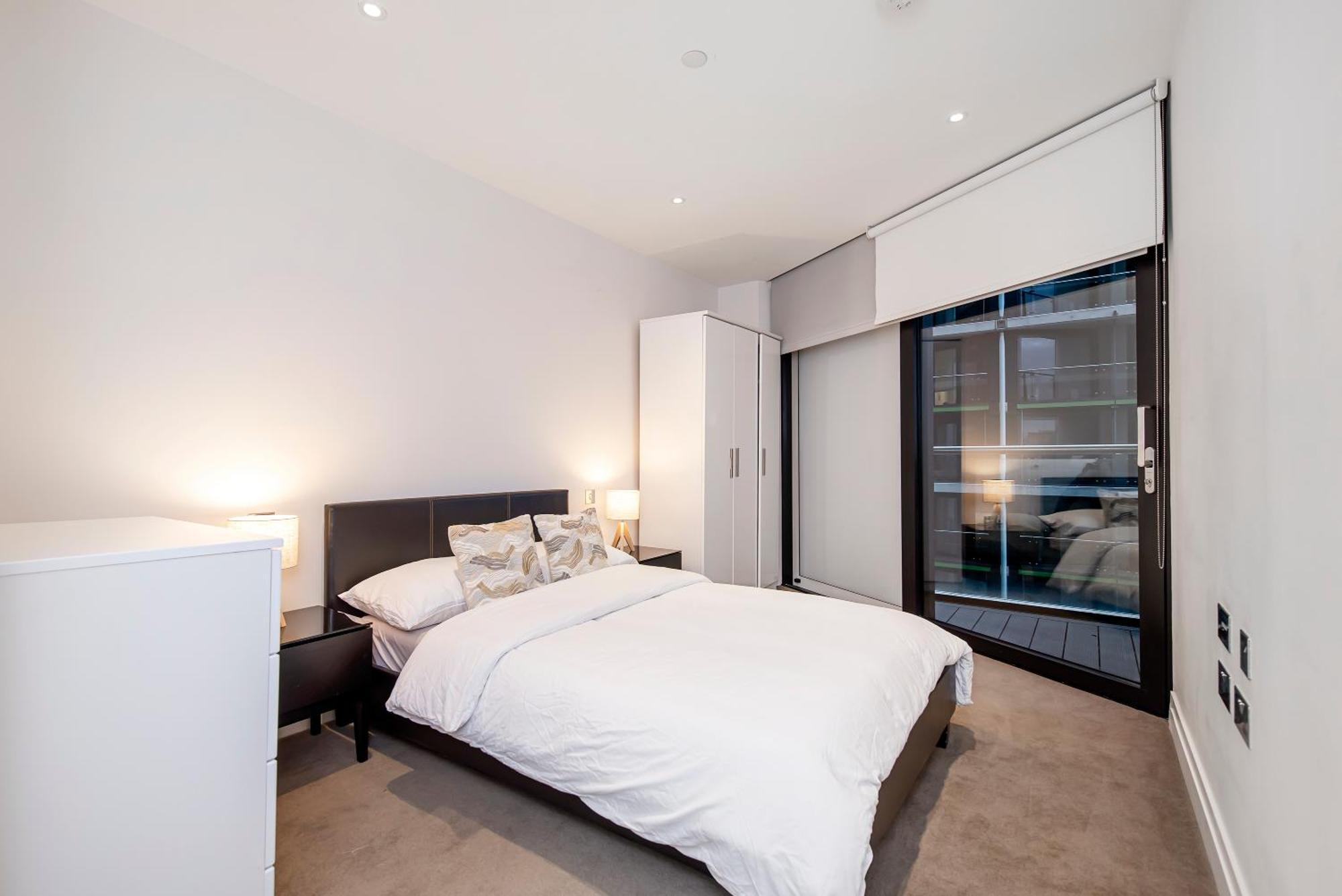 Stylish 2 Bed Close To Battersea Power Station Appartamento Londra