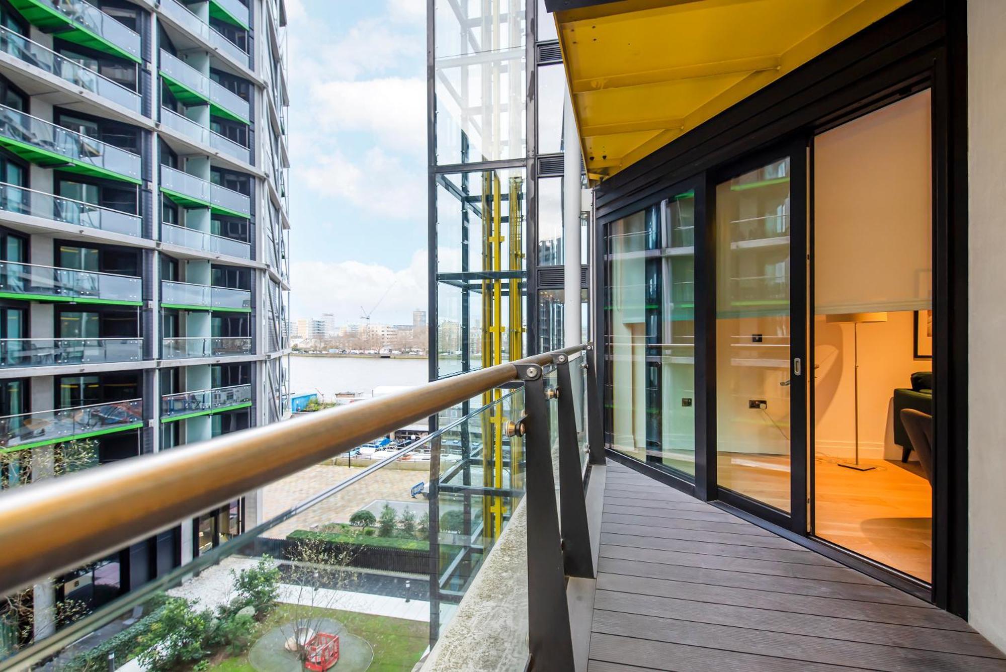 Stylish 2 Bed Close To Battersea Power Station Appartamento *