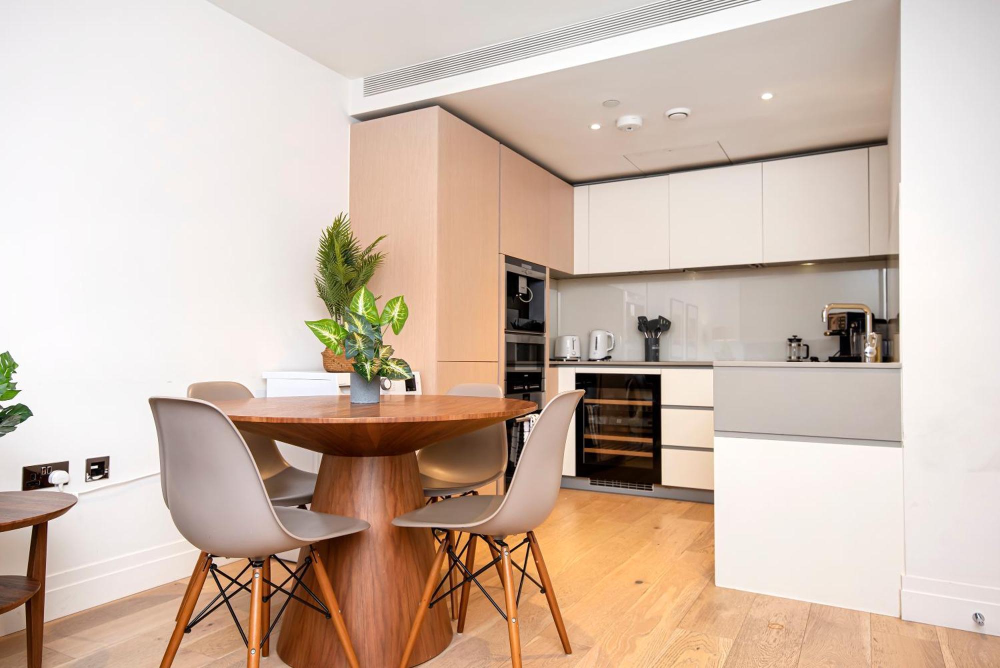 Apartment Stylish 2 Bed Close To Battersea Power Station London