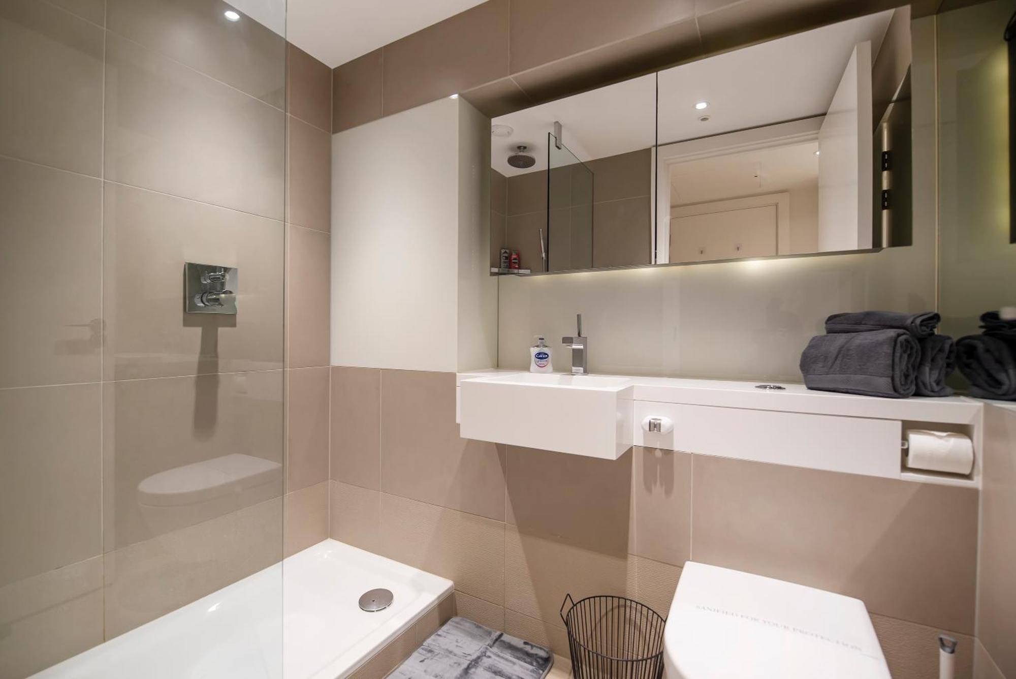 Apartment Stylish 2 Bed Close To Battersea Power Station